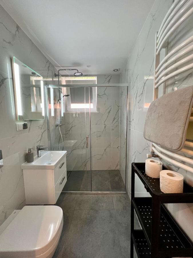Apartamenty Ostoja Леба Екстериор снимка